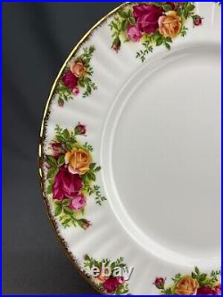 8 New Royal Albert Old Country Roses 10.5 Dinner Plates with Gold Trim England