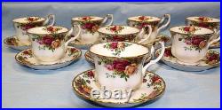8 Royal Albert Bone China OLD COUNTRY ROSES FOOTED CUPS & SAUCERS