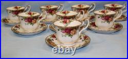 8 Royal Albert Bone China OLD COUNTRY ROSES FOOTED CUPS & SAUCERS
