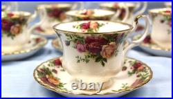 8 Royal Albert Bone China OLD COUNTRY ROSES FOOTED CUPS & SAUCERS