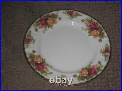 8 Royal Albert Old Country Roses 10 1/4 Dinner Plates