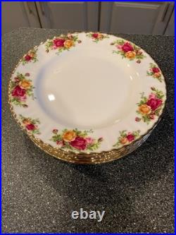 8 Vintage Royal Albert old country rose DINNER PLATES 1962