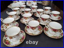 94 pcs Large Set of Royal Albert Old Country Rose, Teapot set etc