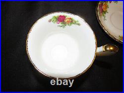 9 Piece 1962 Royal Albert Old Country Roses Large Teapot, Creamer, Sugar, 2 Cups/S