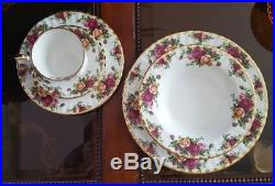 BEAUTIFUL NEW Royal Albert Old Country Roses 20 Piece Set Service for 4 HOLIDAYS