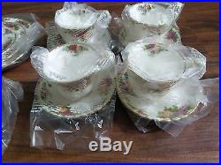 BNIB ROYAL ALBERT OLD COUNTRY ROSES 20pc. Set Service for 4