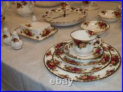 Beautiful 1962 Royal Albert Old Country Rose Dinnerware Set Made In England