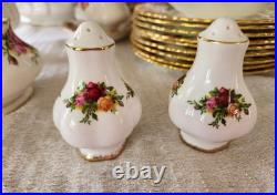 Beautiful HUGE SET Royal Albert Old Country Roses Made In England