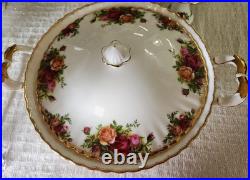 Beautiful HUGE SET Royal Albert Old Country Roses Made In England Beautiful HUGE SET Royal Albert Old Country Roses Made In England