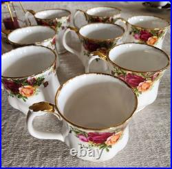 Beautiful Old Country Rose Montrose Cups Made In ENGLAND. Mint Condition 8 set Beautiful Old Country Rose Montrose Cups Made In ENGLAND. Mint Condition 8 set