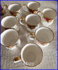 Beautiful Old Country Rose Montrose Cups Made In ENGLAND. Mint Condition 8 set Beautiful Old Country Rose Montrose Cups Made In ENGLAND. Mint Condition 8 set