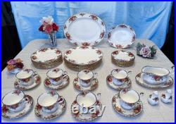 Beautiful Royal Albert Old Country Rose Complete Settings For 8. Mint. England