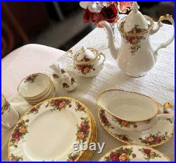 Beautiful Royal Albert Old Country Rose Complete Settings For 8. Mint. England