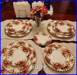 Beautiful Royal Albert Old Country Rose Dinnerware Set