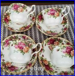 Beautiful Royal Albert Old Country Rose Dinnerware Set For 4. Made in England