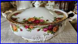 Beautiful Royal Albert Old Country Rose Huge Dinnerware Set Made In England
