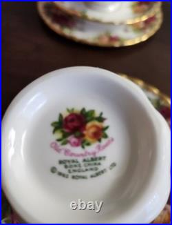 Beautiful Royal Albert Old Country Rose Huge Dinnerware Set Made In England
