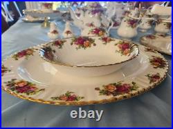 Beautiful Royal Albert Old Country Rose Huge Dinnerware Set With Original Box