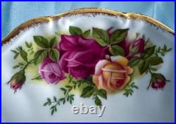 Beautiful Royal Albert Old Country Rose Tea Set with Handled Cake Plate. England Beautiful Royal Albert Old Country Rose Tea Set with Handled Cake Plate. England