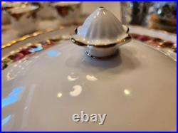 Beautiful Royal Albert Old Country Rose Tureen With Lid. Mint. Made In ENGLAND