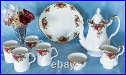Beautiful Royal Albert Old Country Roses Coffee Set. Vintage. Made in England