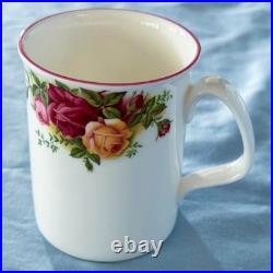 Beautiful Royal Albert Old Country Roses Coffee Set. Vintage. Made in England