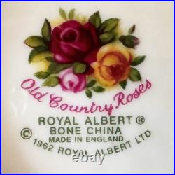 Beautiful Royal Albert Old Country Roses Coffee Set. Vintage. Made in England