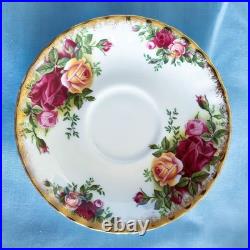 Beautiful Royal Albert Old Country Roses Demitasse Cups and Saucers. Set Of 4
