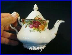 Beautiful Royal Albert Old Country Roses Small Teapot