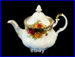 Beautiful Royal Albert Old Country Roses Small Teapot