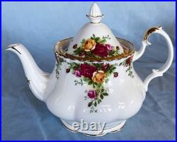 Beautiful Royal Albert Old Country Roses Teapot, Creamer, & Sugar Bowl With Lid