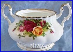 Beautiful Royal Albert Old Country Roses Teapot, Creamer, & Sugar Bowl With Lid