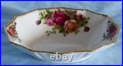 Beautiful Royal Albert Old Country Roses Trinket Dishes. Set of 5 Made In England