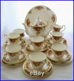 Bone China Royal Albert Old Country Roses 22 Piece Teaset Including Teapot