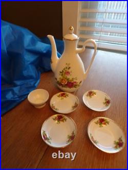 Choice Royal Albert Old Country Rose Miscellaneous CollectableOil Dipping/Bless