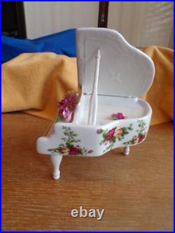 Choice Royal Albert Old Country Roses Bone China Knick Knacks Teapots/Musical