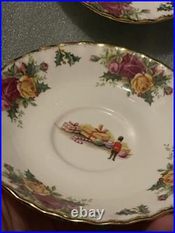 Christmas Magic Royal Albert 1990 Old Country Roses, Saucer Plates, Quantity 7 Christmas Magic Royal Albert 1990 Old Country Roses, Saucer Plates, Quantity 7