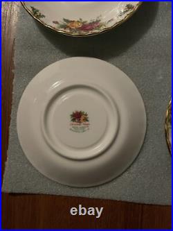 Christmas Magic Royal Albert 1990 Old Country Roses, Saucer Plates, Quantity 7 Christmas Magic Royal Albert 1990 Old Country Roses, Saucer Plates, Quantity 7