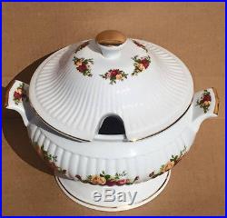 Covered Soup Tureen Casserole Vegetable Bowl Royal Albert Old Country Roses