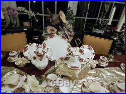 Edles Kaffeeservice Royal Albert Old Country Roses mit Etagere 12 Personen