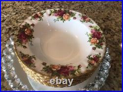 Eight Royal Albert Old Country Roses 8 inch Rimmed Soup Bowls