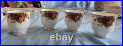 Elegantly Beautiful Royal Albert Old Country Rose (4) Footed Mugs Rare England