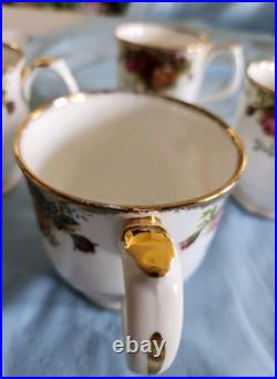 Elegantly Beautiful Royal Albert Old Country Rose (4) Footed Mugs Rare England