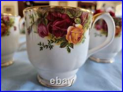 Elegantly Beautiful Royal Albert Old Country Rose (4) Footed Mugs Rare England