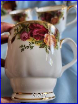 Elegantly Beautiful Royal Albert Old Country Rose (4) Footed Mugs Rare England