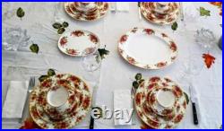 Elegantly Beautiful Royal Albert Old Country Rose Dinnerware Set For 4. Mint