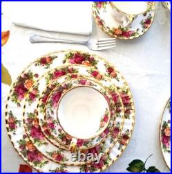 Elegantly Beautiful Royal Albert Old Country Rose Dinnerware Set For 4. Mint