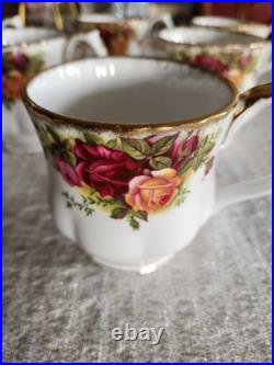 Elegantly Beautiful Royal Albert Old Country Rose Montrose 7 Set