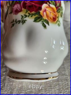 Elegantly Beautiful Royal Albert Old Country Rose Montrose 7 Set