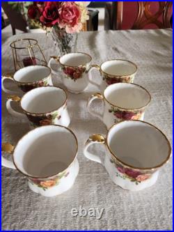 Elegantly Beautiful Royal Albert Old Country Rose Montrose 7 Set
